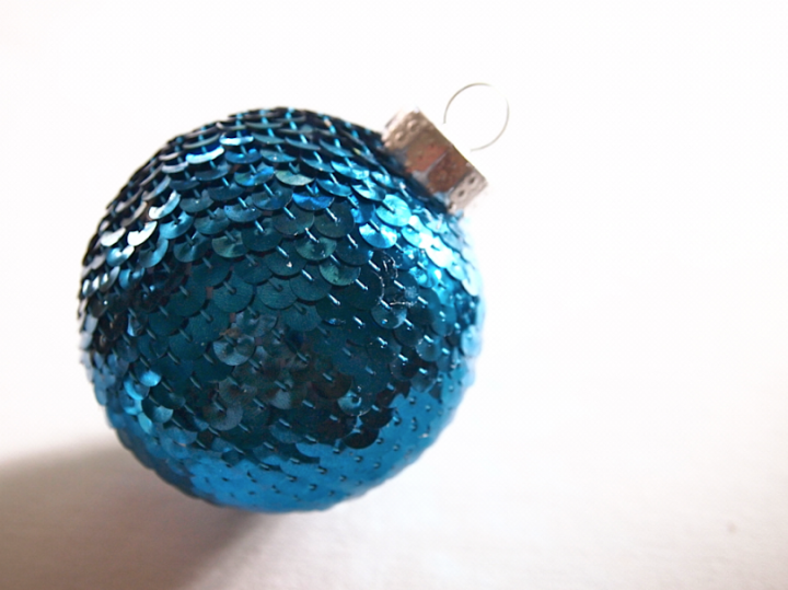 Sequin N Glue DIY Christmas Ornament by Glitter N Glue CLOSE UP
